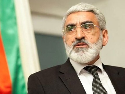 Mirmahmud Mirəlioğlu da Prezidenti təbrik etdi 