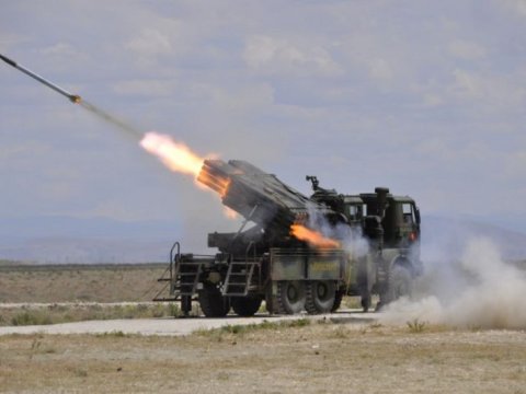 Husilər Britaniyanın daha bir tankerini vurdular