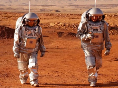 NASA Marsda yaşamaq üçün könüllülər axtarır