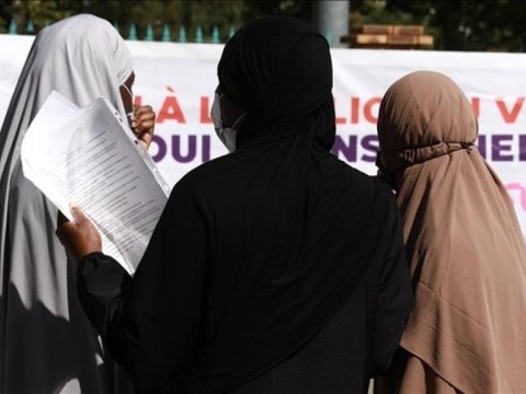 Fransada müsəlman qadınlar ayrı-seçkilikdən əziyyət çəkirlər
