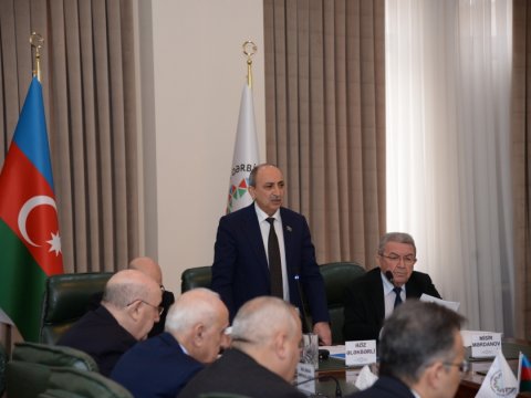 Mərkəzi orqanların rəhbərləri icmada toplandı - FOTO