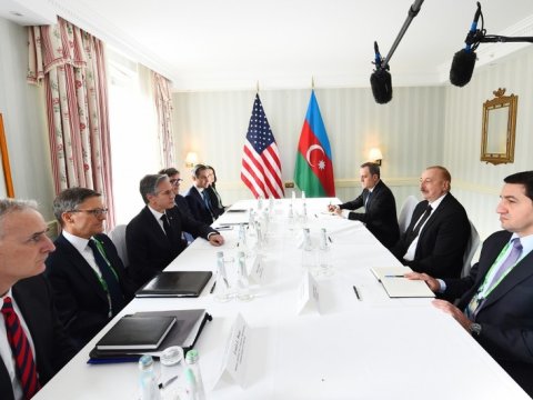 İlham Əliyev Blinkenlə danışıqlar apardı - FOTO