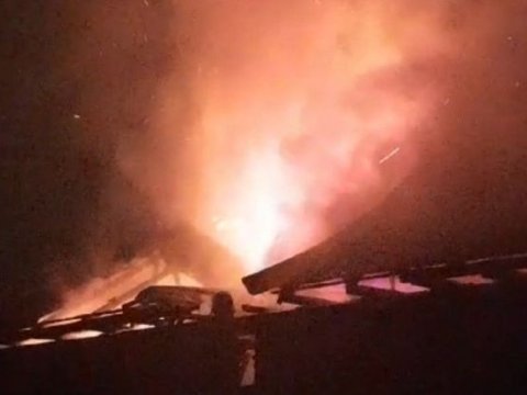 Cəlilabadda ev yandı