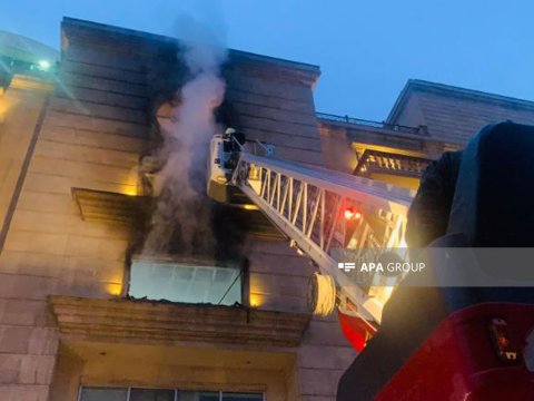 Bakıda hoteldəki yanğın söndürüldü - FOTO