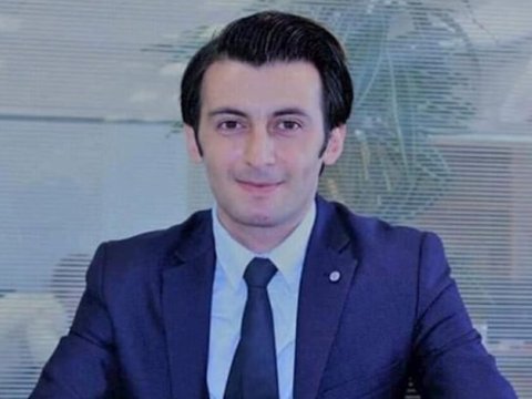 Dələduz politoloqa hökm oxundu