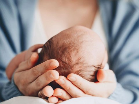 Azərbaycanlı ailə körpəsinə Vladimir-Putin adı qoydu - FOTO