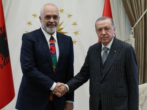 Albaniyanın Baş naziri Türkiyəyə gedir 