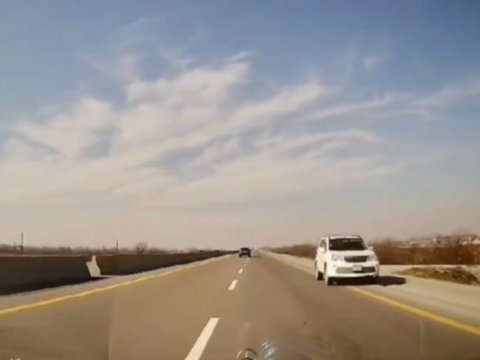 Maşını yüksək sürətlə idarə edən sürücü SAXLANILDI