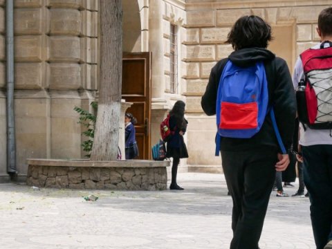 Məktəblilərin qeyri-etik davranışları ilə bağlı xüsusi cəza mexanizmləri HAZIRLANIR