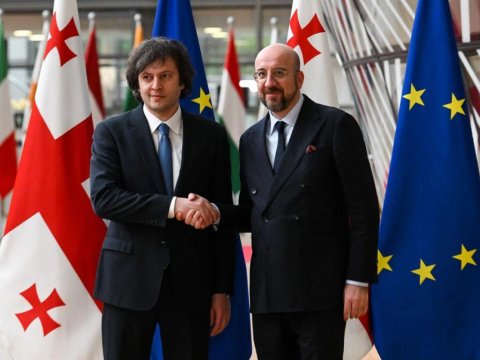 Kobaxidze Şarl Mişellə görüşdü