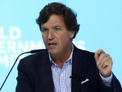 Putindən müsahibə alan jurnalist Navalnının ölümündən danışdı: “Onlar axmaqdır”
