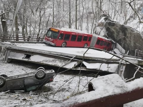 Niderlandda körpü uçdu - Ölənlər var