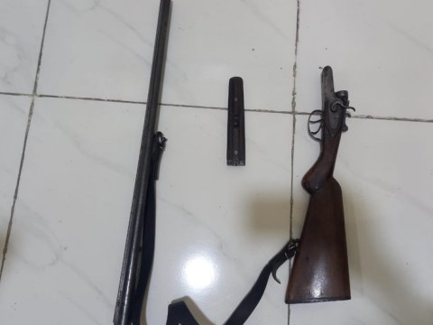 Polis qanunsuz silahı ələ keçirdi