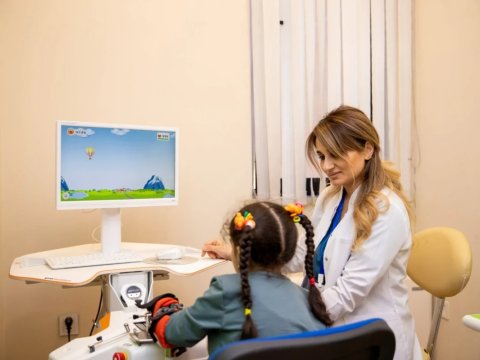 Əlilliyi olan 800-dən çox şəxs robotik reabilitasiya xidmətlərinə cəlb olunub