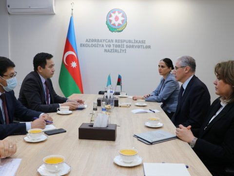 Nazir Qazaxıstan səfiri ilə COP29-a hazırlığı müzakirə etdi