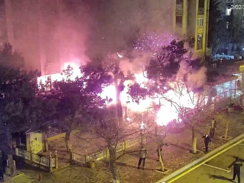 Yanğına görə bağlanan yol açıldı - YENİLƏNİB