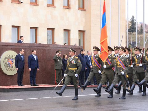 Papikyan fransalı həmkarı ilə görüşdü - FOTOLAR