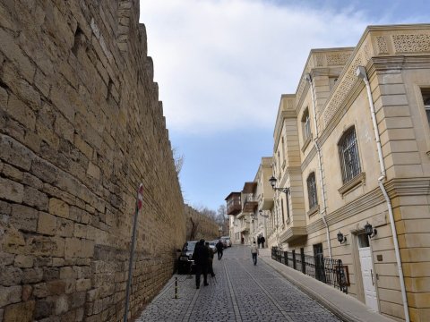 İçərişəhərə avtomobillərin girişi qadağan edilir? - AÇIQLAMA