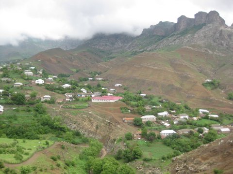 Əhalisinin sayı üç mindən az olan bələdiyyələr birləşdirilir - Yeni layihə