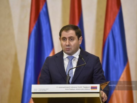 Papikyan Rusiyadan Fransa və İran kimi davranmağı gözləyir