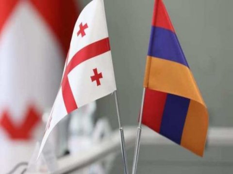 Paşinyan Kobaxidzeni ölkəsinə dəvət etdi