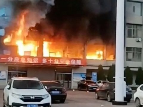 Çində dəhşətli yanğın: 15 ölü 