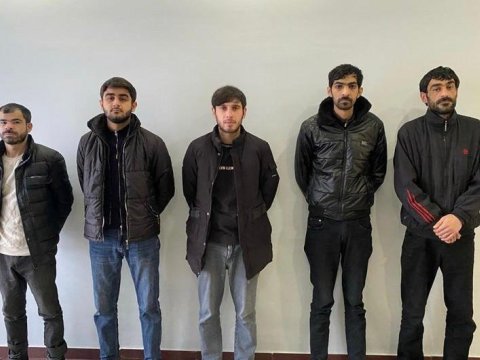 Mağazaları qarət edən dəstə tutuldu