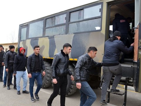 Hərbi vəzifəlilərlə keçirilən təlim BAŞA ÇATDI