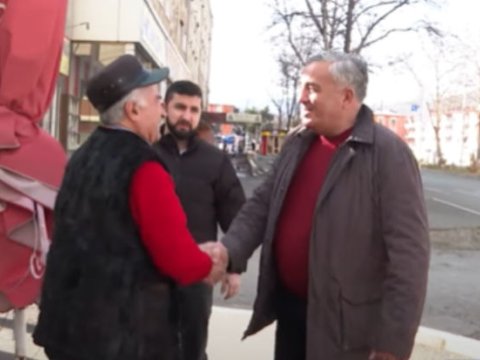 Xankəndidə azərbaycanlı ilə erməni tanışların təsadüfi görüşü - VİDEO