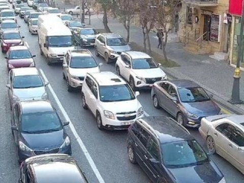 Hazırda tıxac olan yolların SİYAHISI