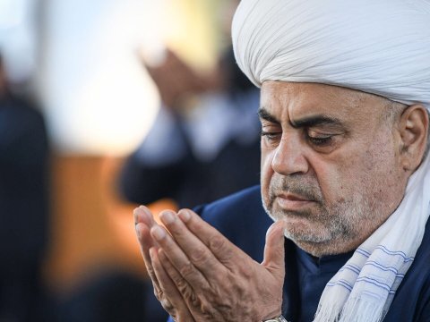 Azad olunmuş ərazilərdə yeni məscidlər tikilir, kilsələr təmir olunur - Şeyx