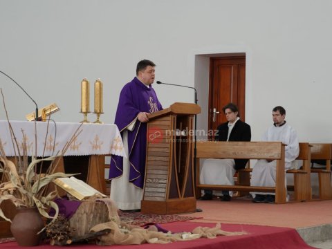 Katolik kilsəsində Xocalı qurbanları yad edildi - Tarixdə ilk!