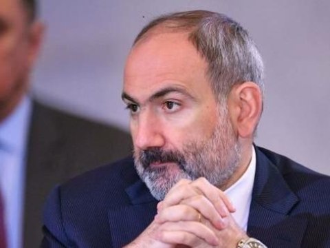 Paşinyan baş katibi vəzifədən azad etdi