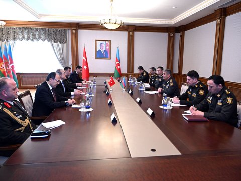 Türkiyə müdafiə nazirinin müavini Bakıya gəldi - Zakir Həsənovla GÖRÜŞ