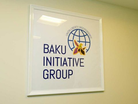 Bakı Təşəbbüs Qrupu petisiyaya başladı