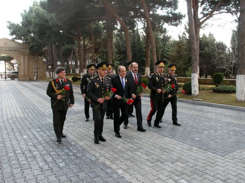Türkiyə milli müdafiə nazirinin müavini hərbi institutda - FOTO
