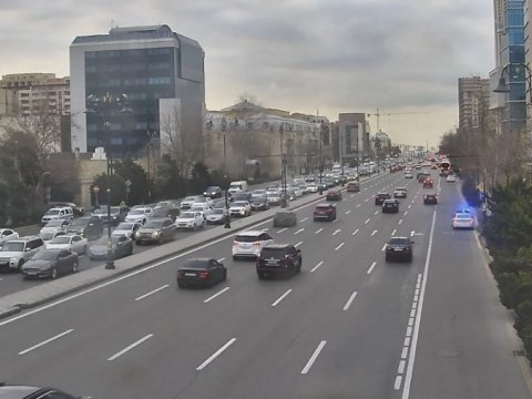 Bakının bu yollarında TIXAC var 