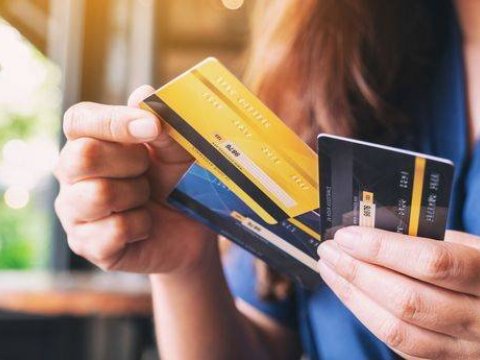 Bank kartından oğurluq edən şəxs TUTULDU