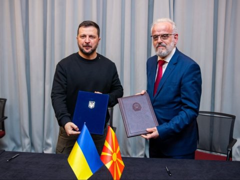 Zelenski Şimali Makedoniya lideri ilə görüşdü 