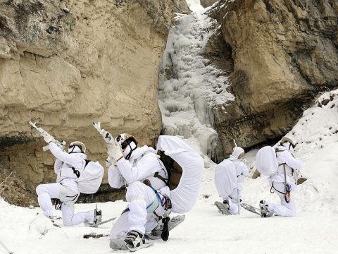 Xüsusi təyinatlılarımız döyüş əməliyyatları üzrə təlim keçirdi - VİDEO/FOTO