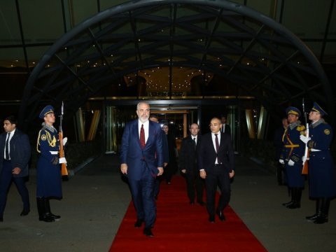 Edi Ramanın Azərbaycana səfəri başa çatdı 