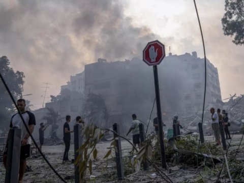 Macarıstan XİN başçısı Makronun düşüncəsizliyini tənqid etdi