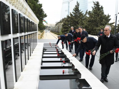 TÜRKPA-nın nümayəndələri Şəhidlər xiyabanını ziyarət ediblər