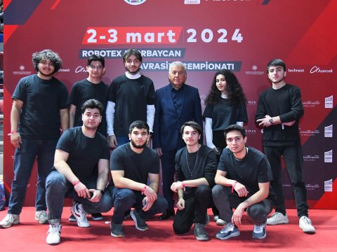 BMU-nun 2 komandası birinci yeri tutdu - FOTO
