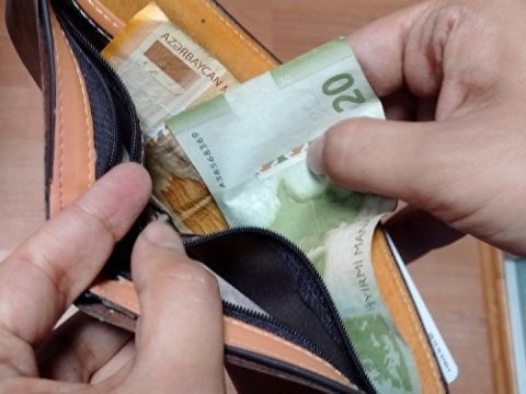 Naxçıvanda orta aylıq əməkhaqqı artıb