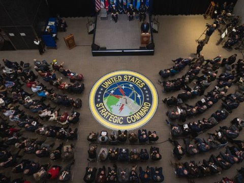 ABŞ hərbçisi Ukrayna ilə bağlı məxfi məlumatları tanışlıq saytında yayıb