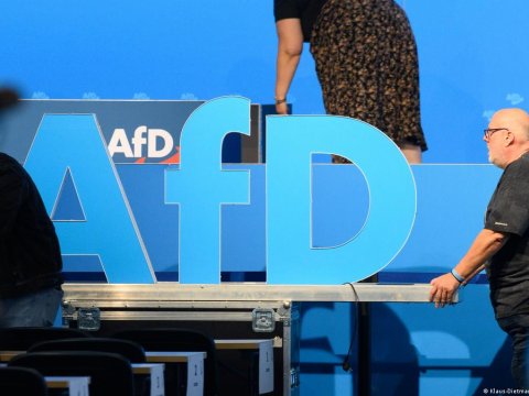 Almaniya biznesi radikal sağı iqtisadiyyat üçün təhdid SAYIR