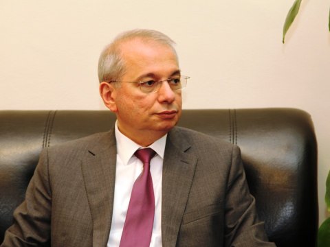 Prezident ATV-nin rəhbəri ilə bağlı sərəncam imzaladı