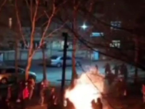 Tonqaldan tullananda alova düşdülər - Anbaan görüntülər