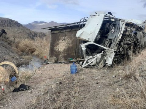 Kəlbəcərdəki qəzada yaralanan sürücü 3 gün sonra öldü